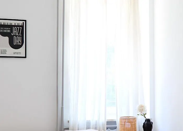 Golden Hour - Center Апартаменты Варшава